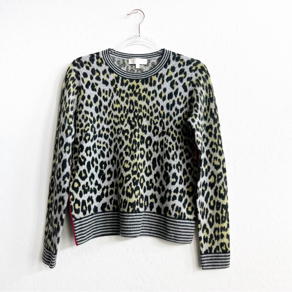 Lisa Todd Women’s Cheetah Print 100% Cashmere Sweater Hot Pink Piped Small